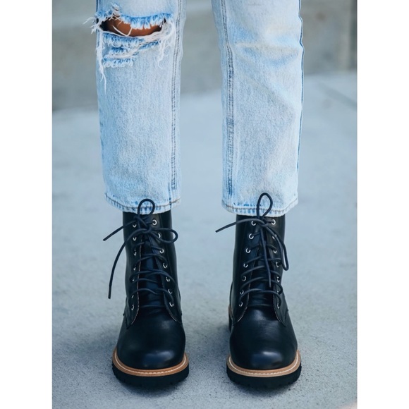 One Left ✨ BRYCEN FAUX LEATHER LACE UP BOOT size 10 - Picture 10 of 17